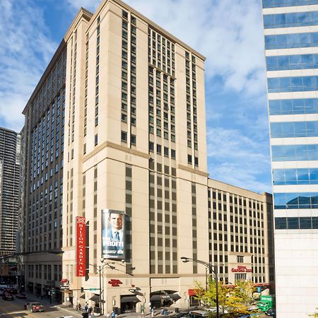 Hilton Garden Inn Chicago Downtown/Magnificent Mile Exteriör bild