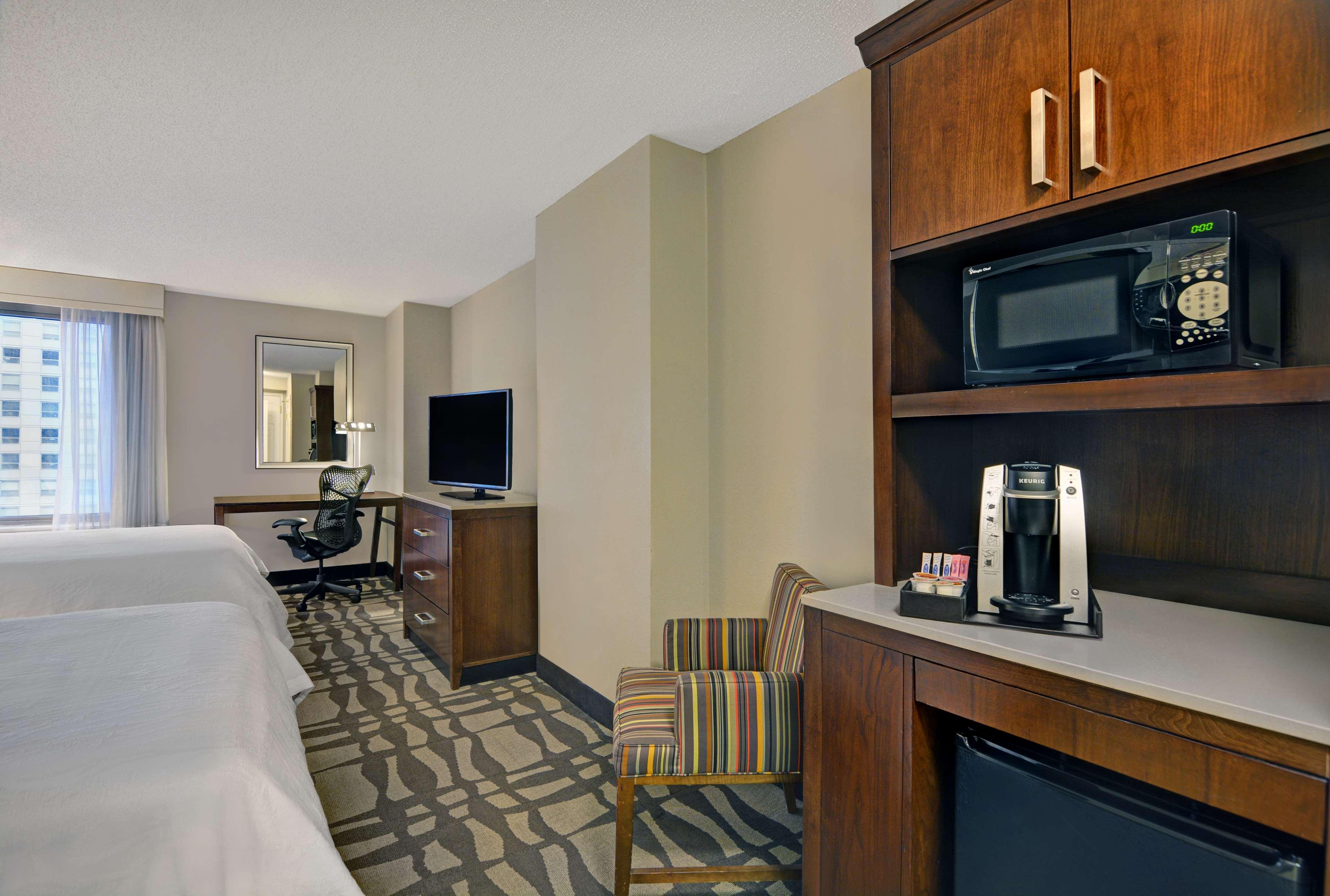 Hilton Garden Inn Chicago Downtown/Magnificent Mile Exteriör bild