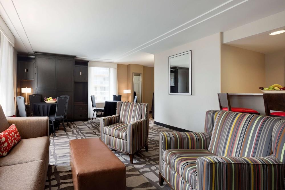 Hilton Garden Inn Chicago Downtown/Magnificent Mile Exteriör bild