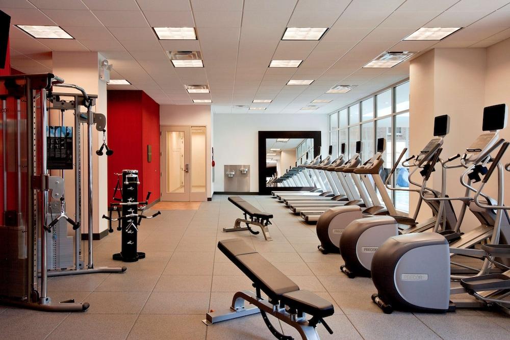 Hilton Garden Inn Chicago Downtown/Magnificent Mile Exteriör bild